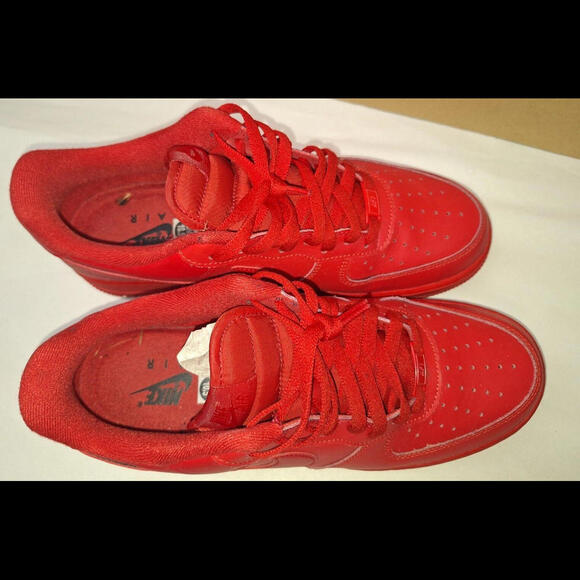 Nike Air Force 1 Low 07 LV8 1 Triple Red Mens 10.5 Sneakers - Picture 10 of 15